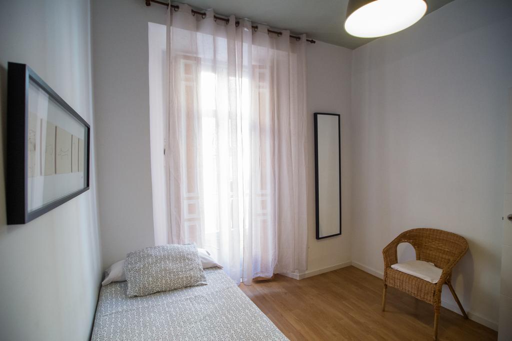Apartamentos Catedral Málaga Extérieur photo