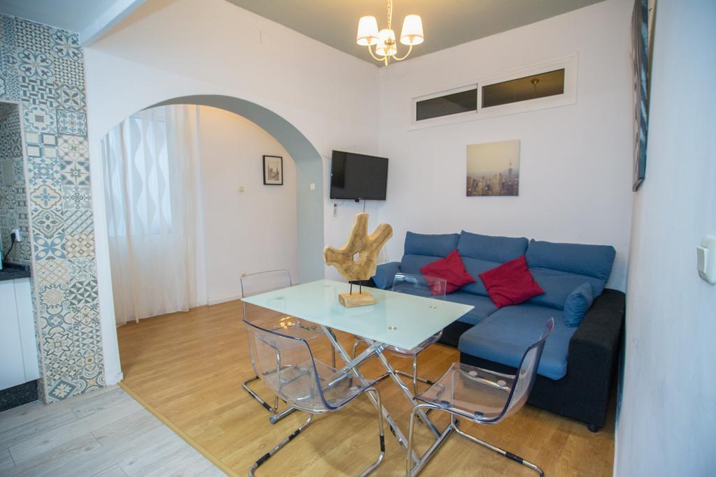 Apartamentos Catedral Málaga Extérieur photo