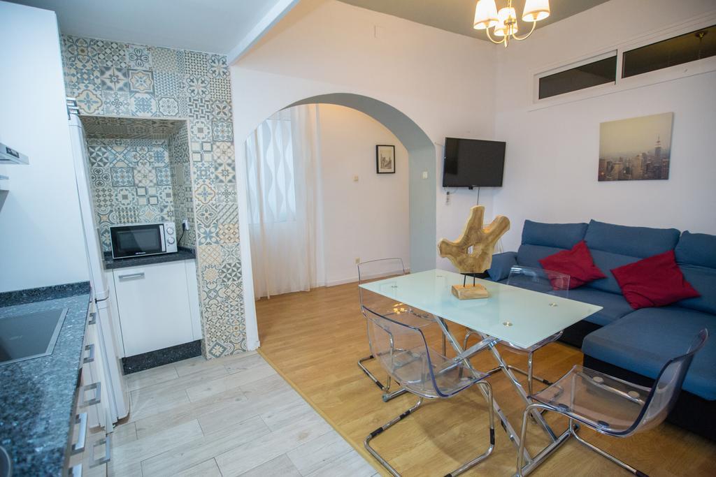 Apartamentos Catedral Málaga Extérieur photo