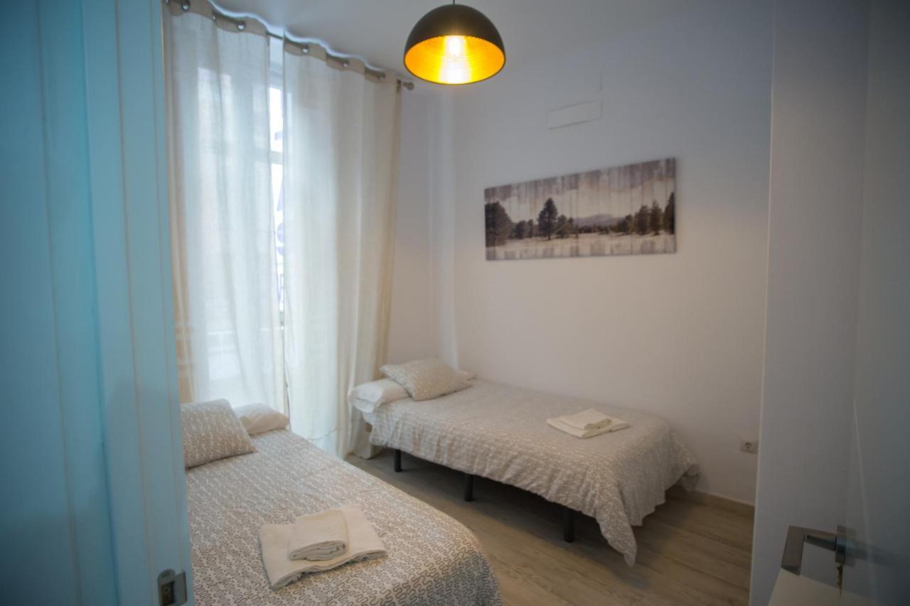 Apartamentos Catedral Málaga Extérieur photo
